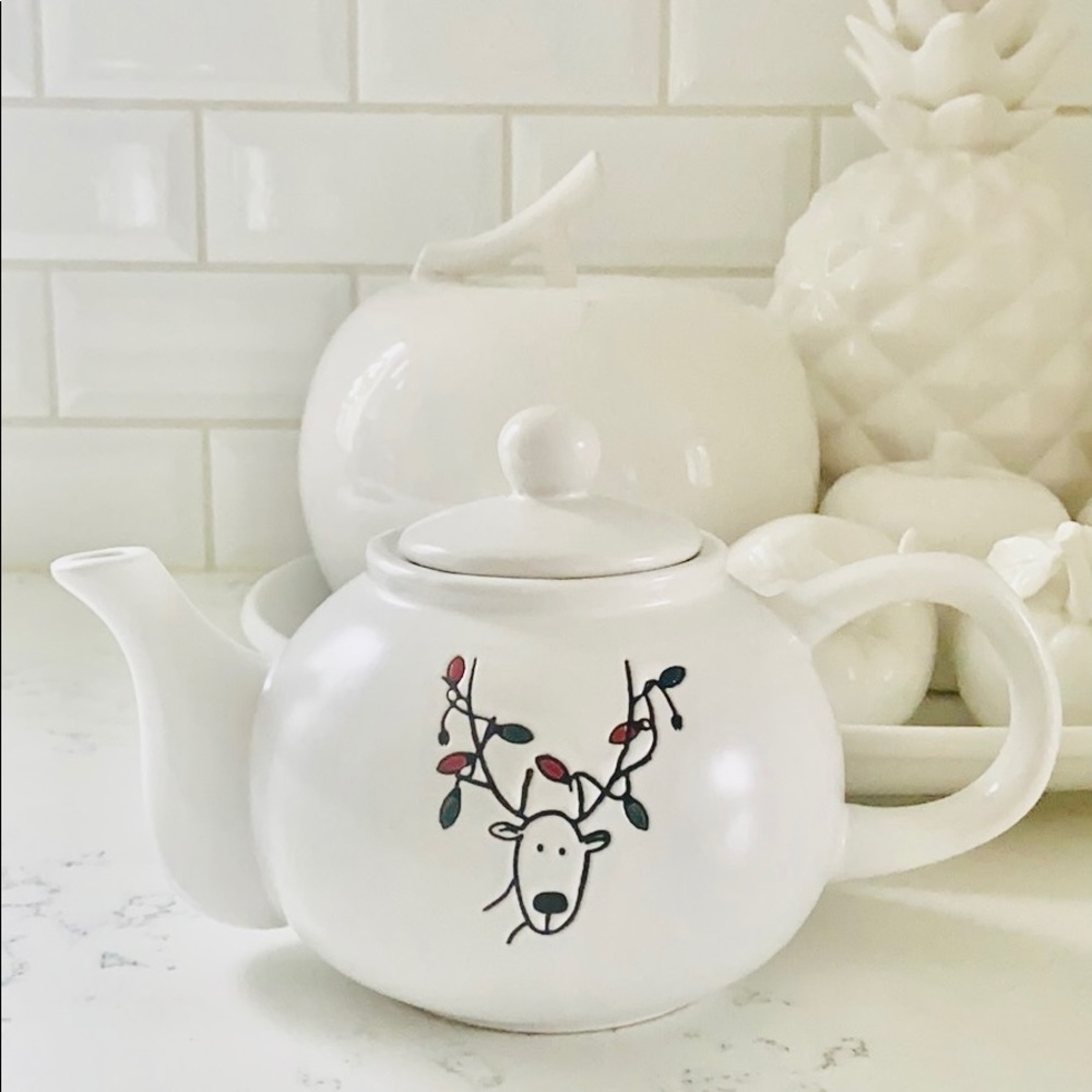 Rudy by Cordon Blue BIA Holiday Teapot